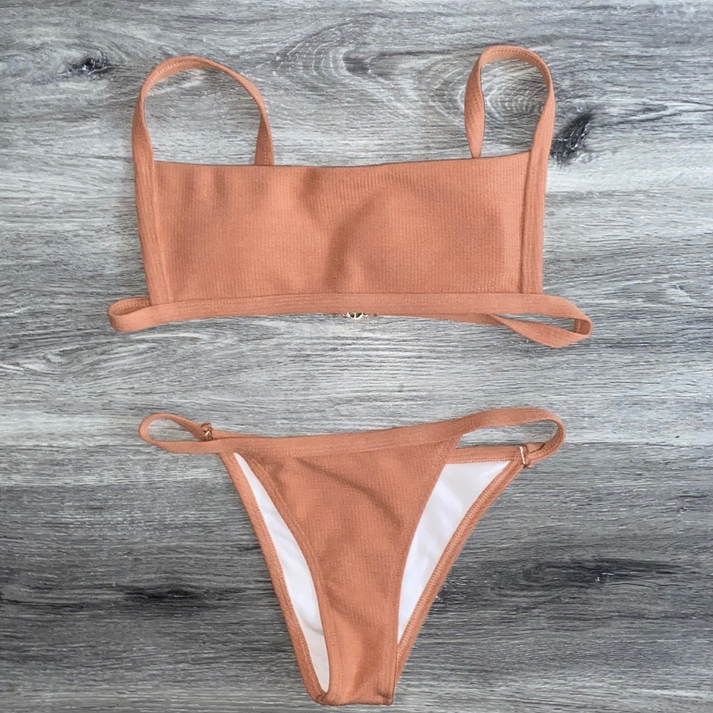 Bathing suit